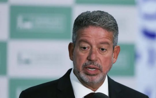 Arthur Lira define data para indicar seu candidato a presidência da Câmara