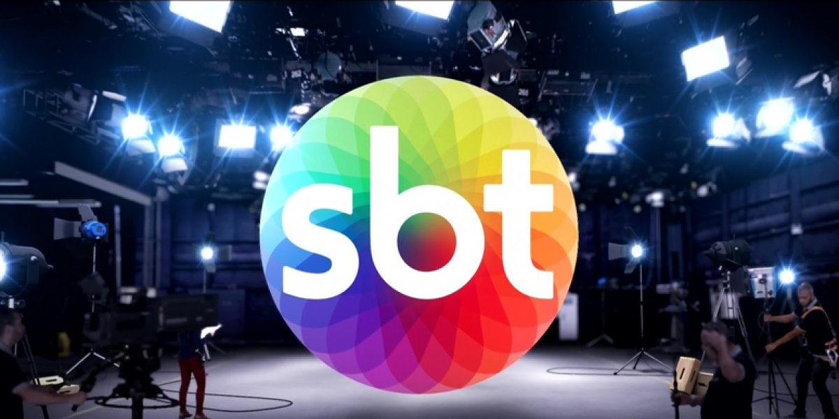 Diretor do SBT é flagrado tendo relações sexuais com funcionário no camarim