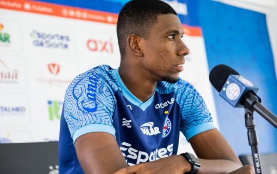 Kanu lamenta eliminação contra o CRB e ressalta que "ano não acabou"