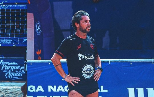 Preto Casagrande:"Tem jogador do vitória chegando bêbado para treinar"