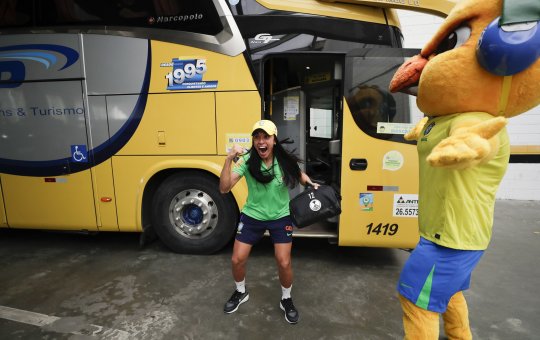 Seleção feminina em Salvador para amistoso contra a Jamaica
