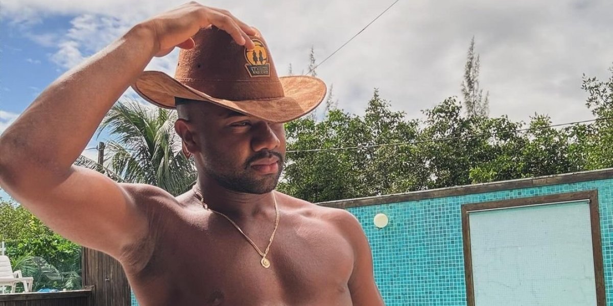 Davi, do BBB 24, aponta racismo na perda de seguidores