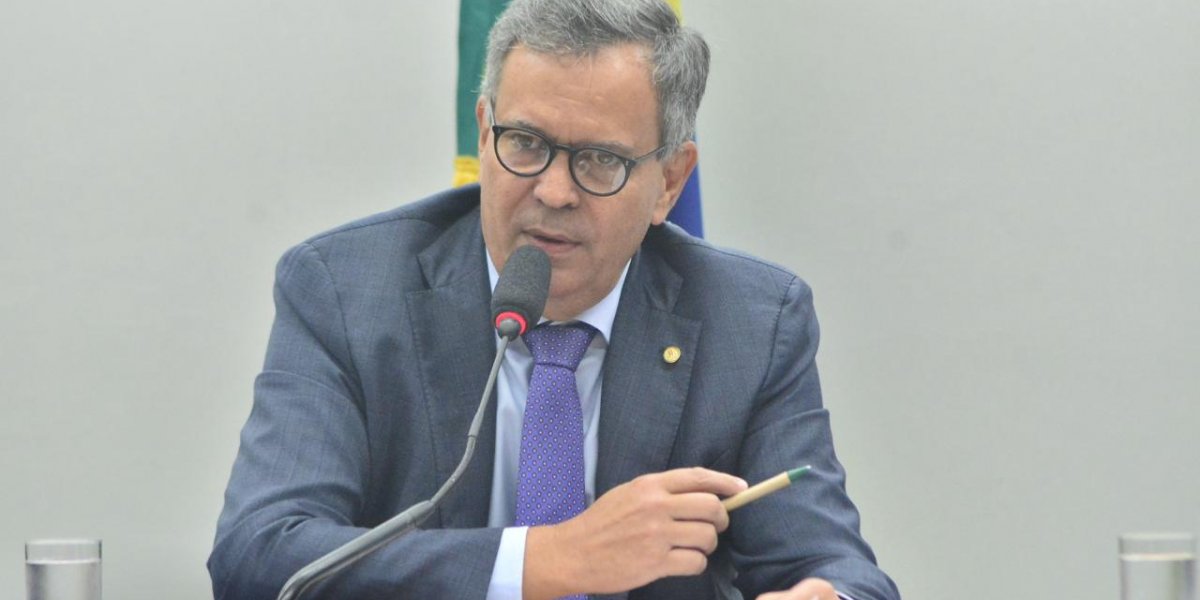 Lula sanciona lei de deputado baiano criando selo sustentável para o cacau