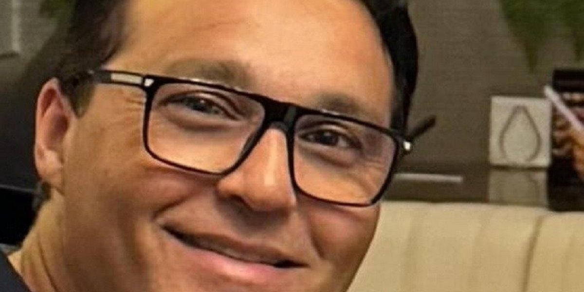 Morre Murilo Sena: Músico era integrante da banda Acarajé com Camarão