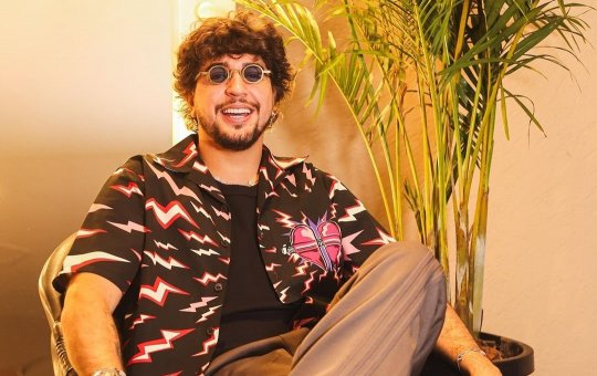 Idosa é amparada por Nattan após desmaio emocionante em Mossoró