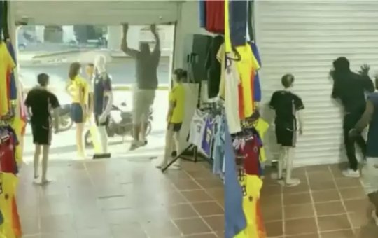 Empresário tranca suspeitos dentro de loja durante assalto