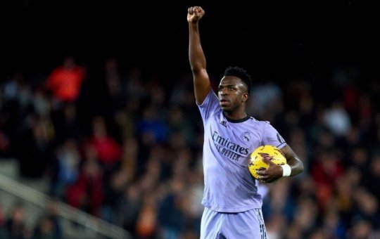 Torcedores do Valência são condenados por insultos racistas contra Vini Jr.