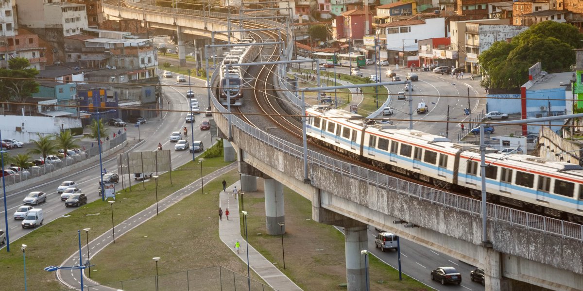 Falha no metrô de Salvador causa transtornos aos passageiros