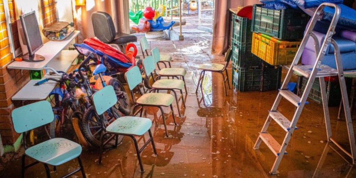 Enchentes no Rio Grande do Sul deixam 23 mil alunos sem aulas