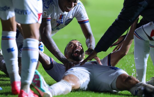 Bahia empata com Criciuma e perde chance de encerrar a rodada na liderança