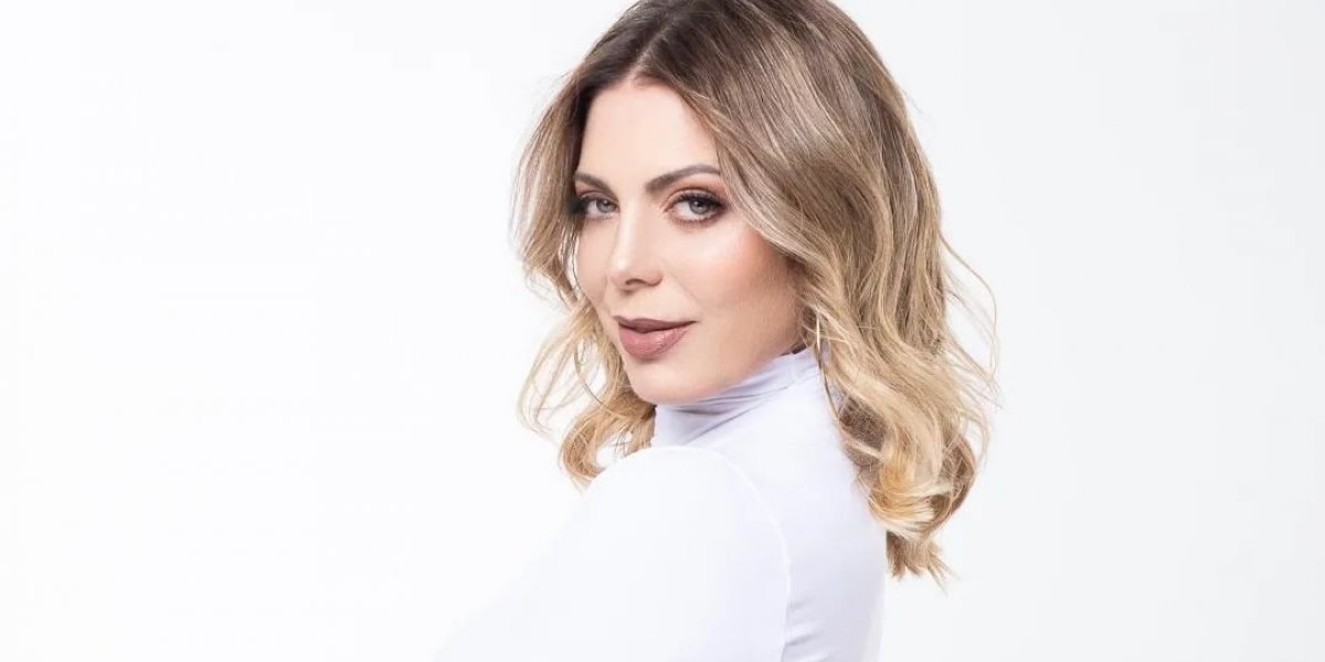 Sheila Mello dá entrada em hospital e descobre pneumonia: “Fiquei sem ar"