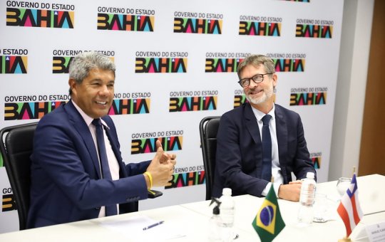 Jerônimo anuncia nova rota entre Salvador e Paris pela companhia Air France