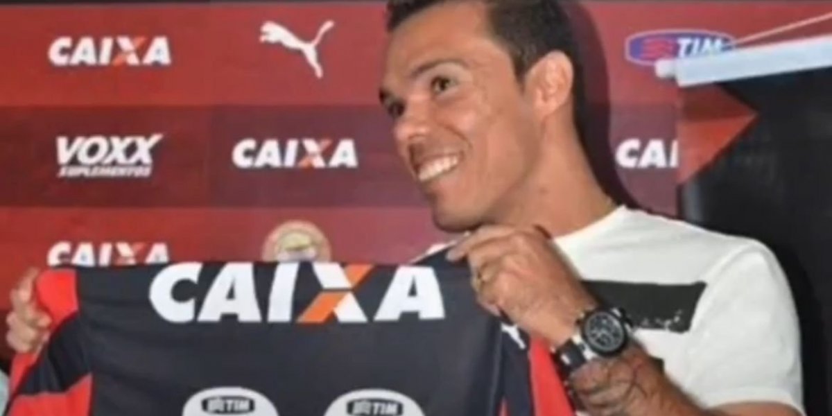 Leandro Domingues, ex-Vitória, desmente notícias sobre internação