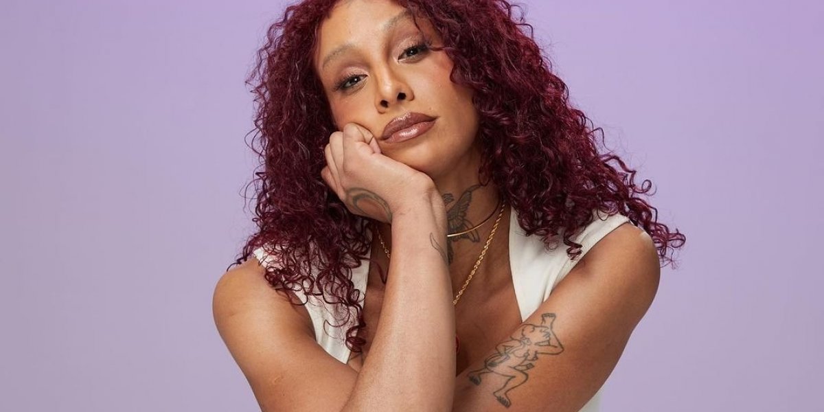 Linn da Quebrada é internada em clínica de reabilitação; saiba detalhes