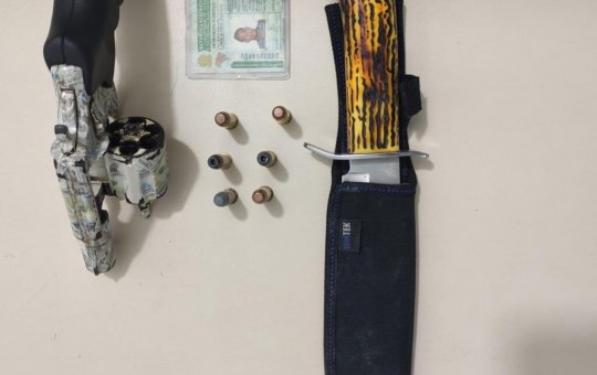 PM apreende revólver em Mata de São João