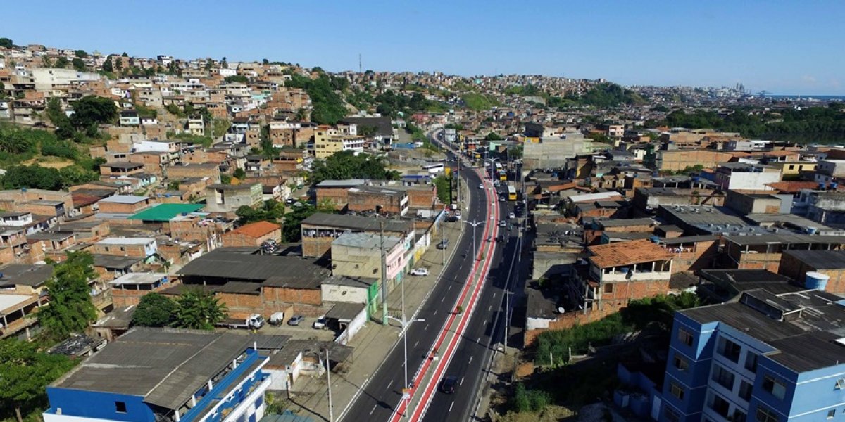 Fatalidade na Avenida Suburbana: Acidente tira a vida de dois jovens