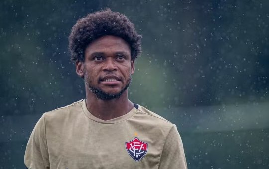 Luiz Adriano é afastado e deve rescindir contrato com o Vitória