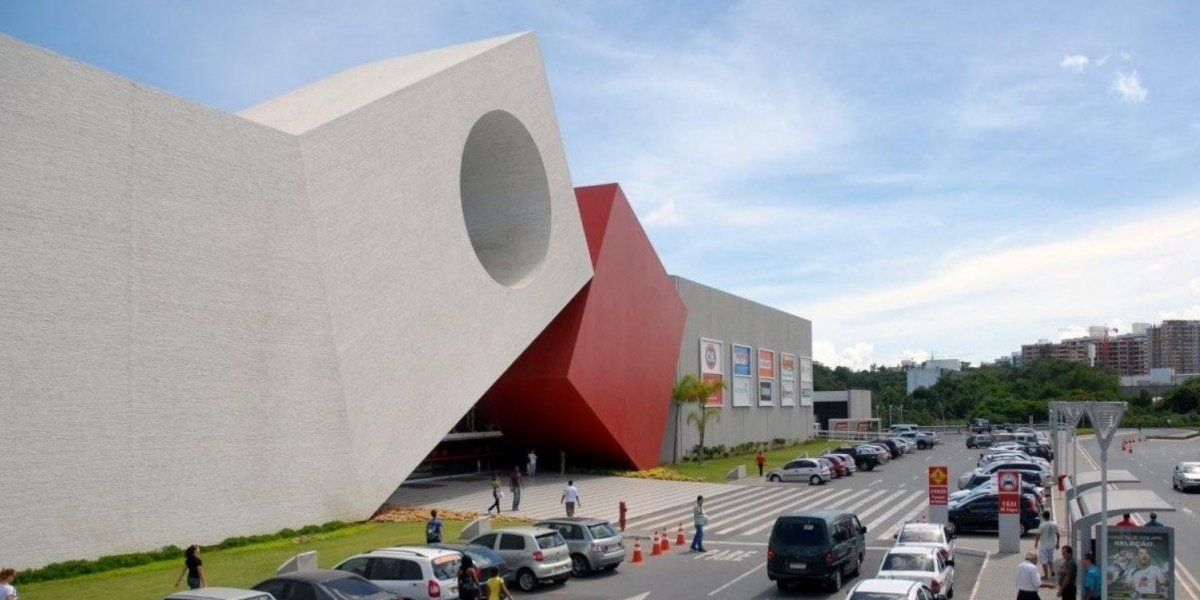 Shopping Paralela oferece serviços gratuitos para comunidade LGBTQIAPN+