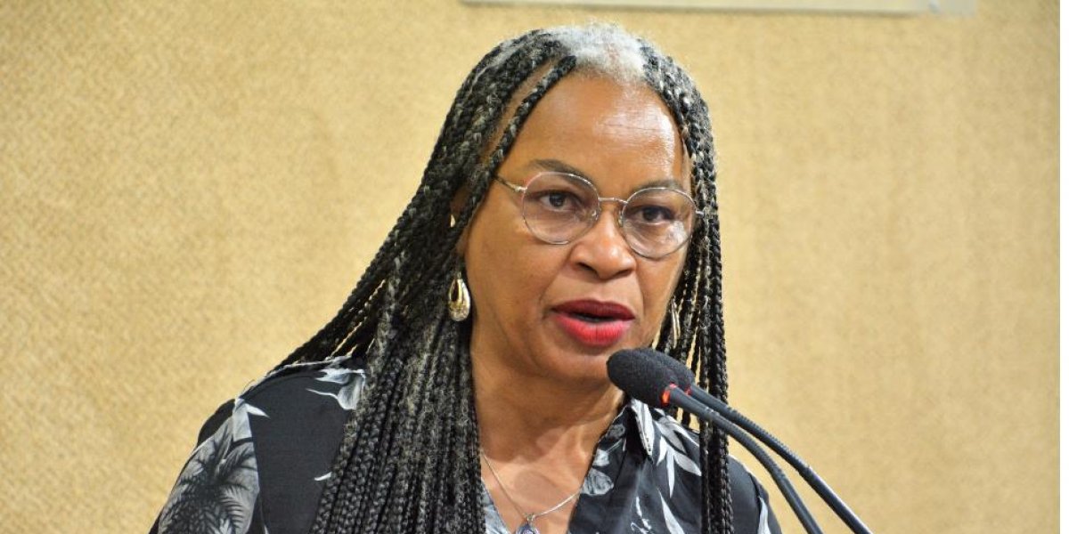 Deputada Olívia Santana cobra medidas contra deputados bolsonaristas na Alba