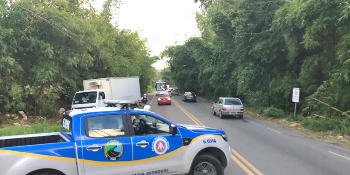 Criança morre atropelada ao tentar atravessar pista na Bahia