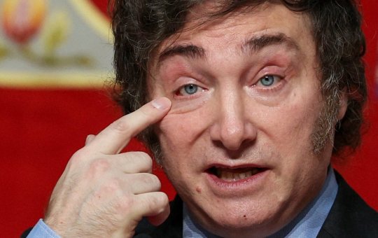 Milei se recusa pedir desculpas após chamar Lula de "Corrupto"