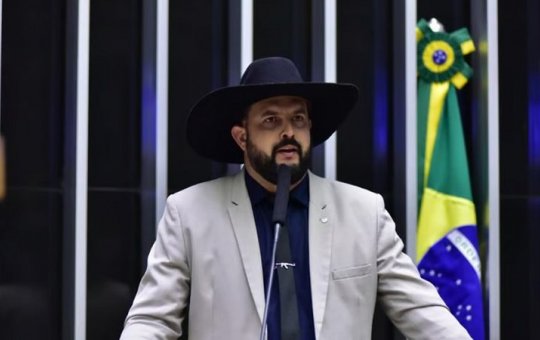 Vídeo: Zé Trovão fala sobre pensão alimentícia e critica mãe de seu filho