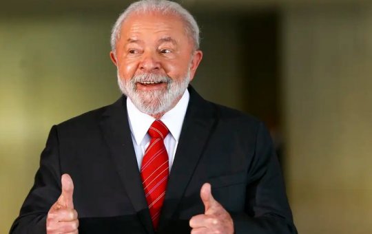 Senador organiza reunião entre cantores sertanejos e o presidente Lula