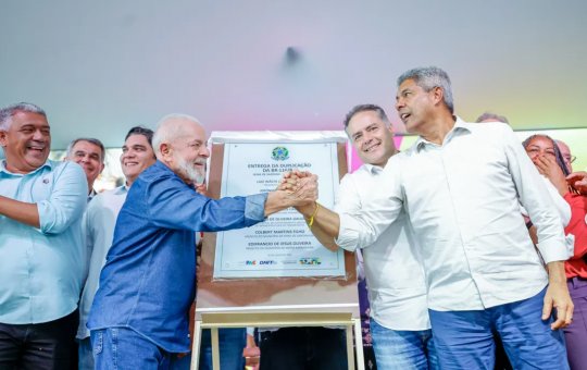 Governador da Bahia anuncia Minha Casa, Minha Vida adaptado para o estado