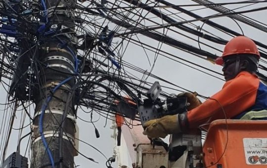 Incêndio em fios de internet deixa moradores de São Marcos sem energia