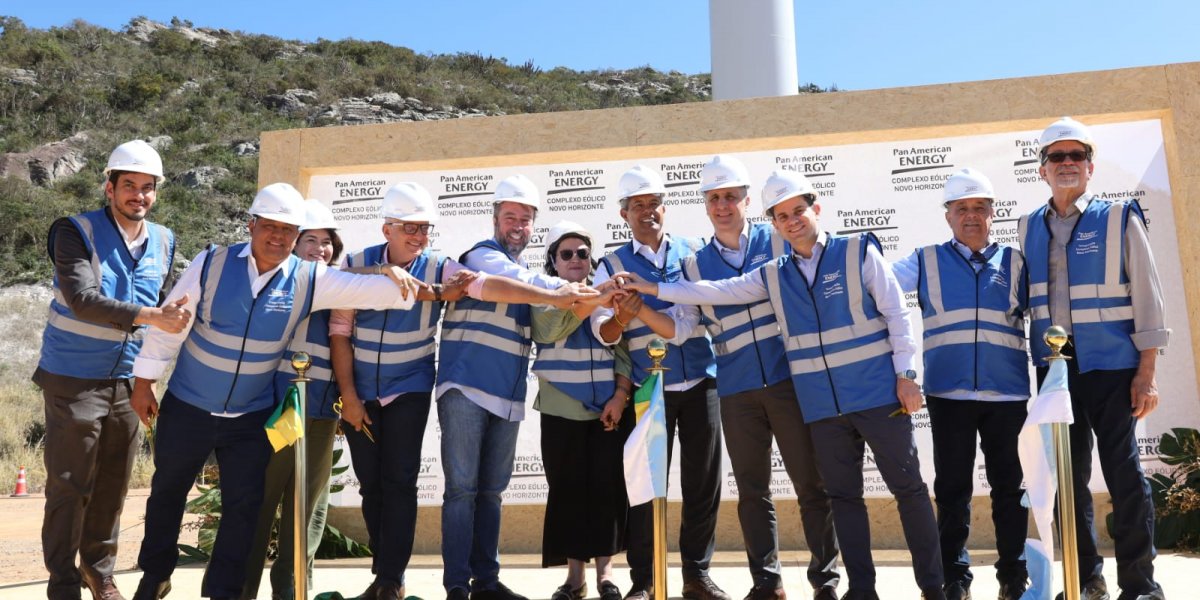 Jerônimo Rodrigues inaugura complexo eólico na Chapada Diamantina