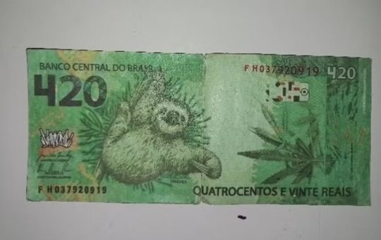 Polícia apreende nota falsa de R$ 420 com bicho-preguiça estampado