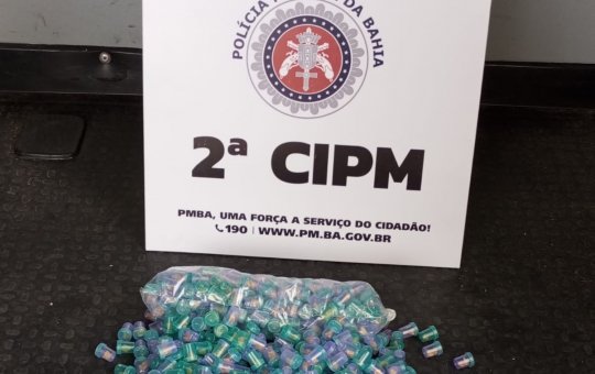 Alunos-soldados apreendem 557 pinos de crack em Macaúbas