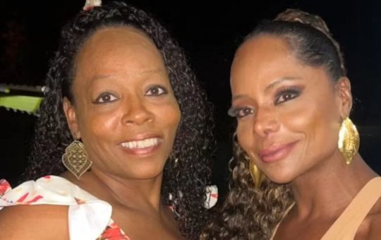 Tragédia em Família: Irmã gêmea de Adriana Bombom é encontrada morta em Niterói