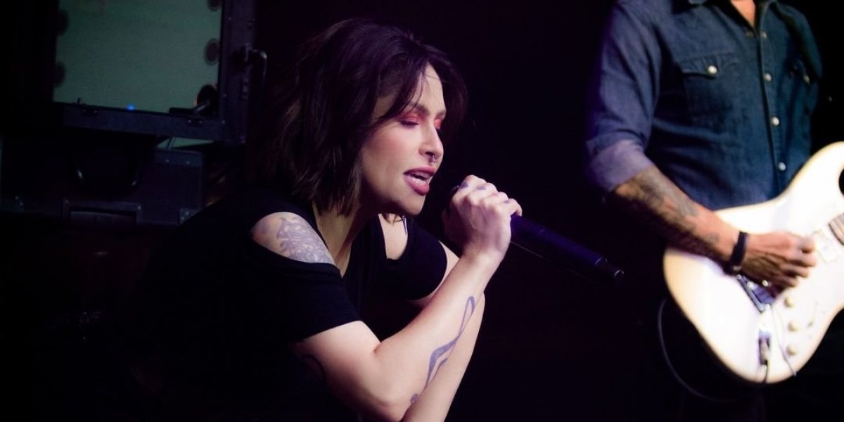 Pitty retorna às redes após cirurgia de emergência e cancelamento de shows