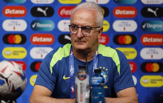 Dorival fala de substituto de Vini Jr no jogo contra o Uruguai