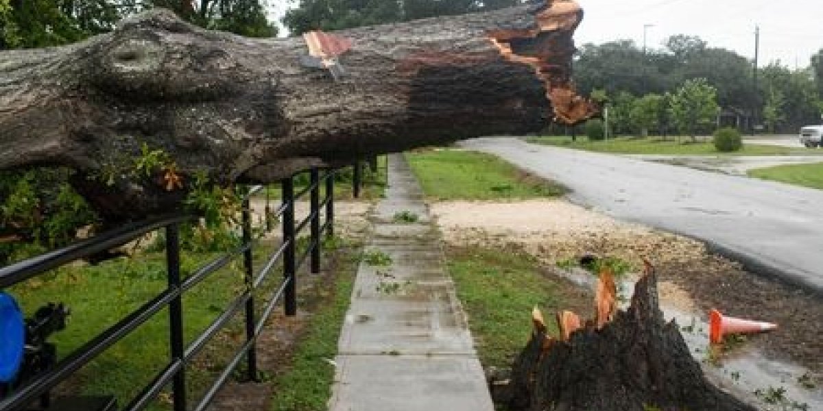 Tempestade Tropical Beryl causa danos no Texas