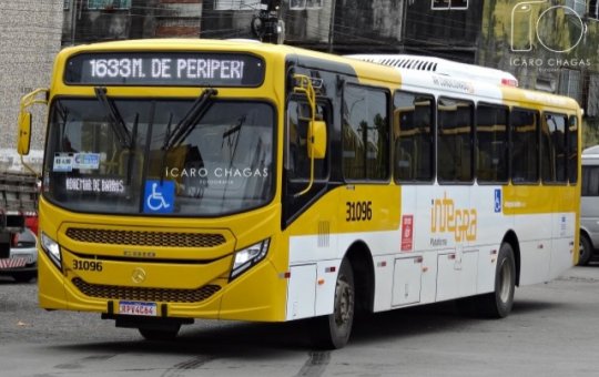 Acidente de trânsito deixa mulher ferida no Barris