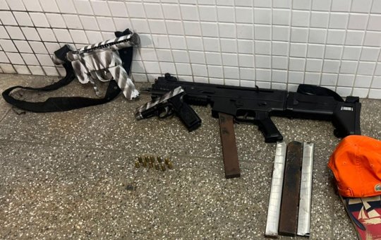 Polícia Militar apreende duas metralhadoras no bairro da Boca do Rio