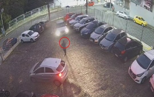 Aluna da UFBA é vítima de assalto em estacionamento de campus no Canela