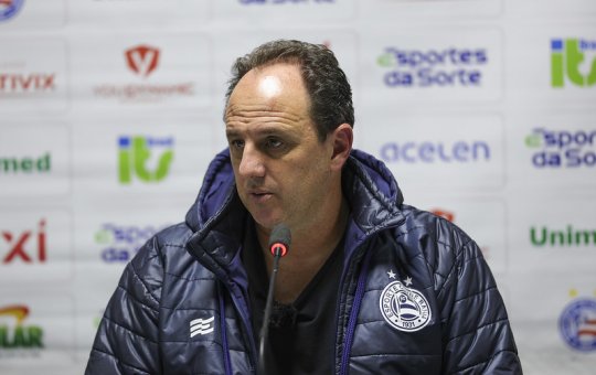 Rogério Ceni elogia desempenho do Bahia após vitória sobre o Athletico