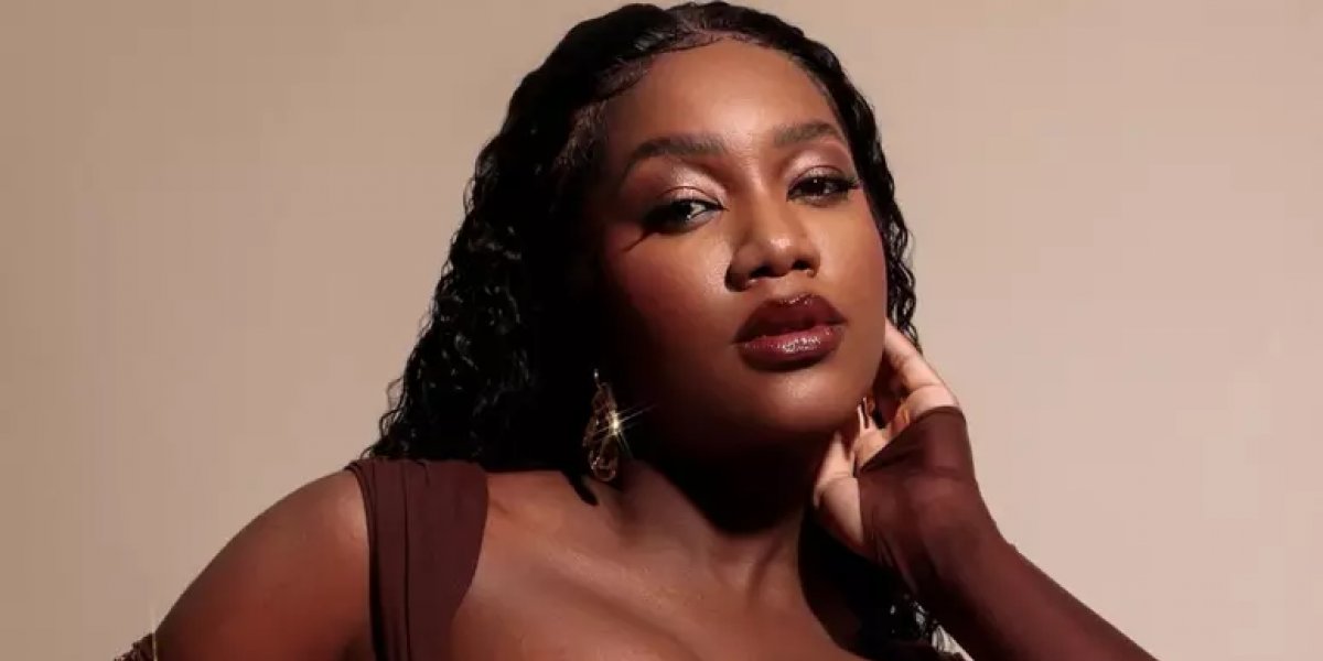 Famosos prestam apoio a Iza após anúncio de traição