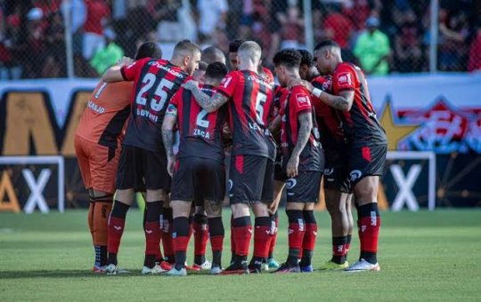 Vitória perde novamente para o Botafogo no Barradão