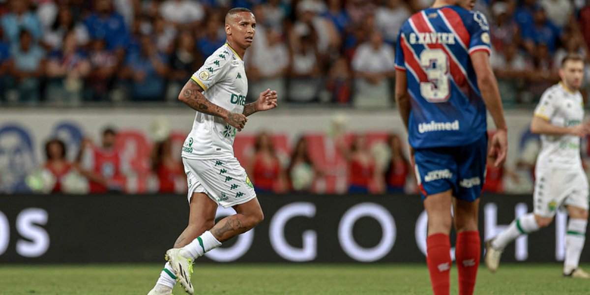 Deyverson se diz feliz por especulações clubes baianos: "É bom ser valorizado"