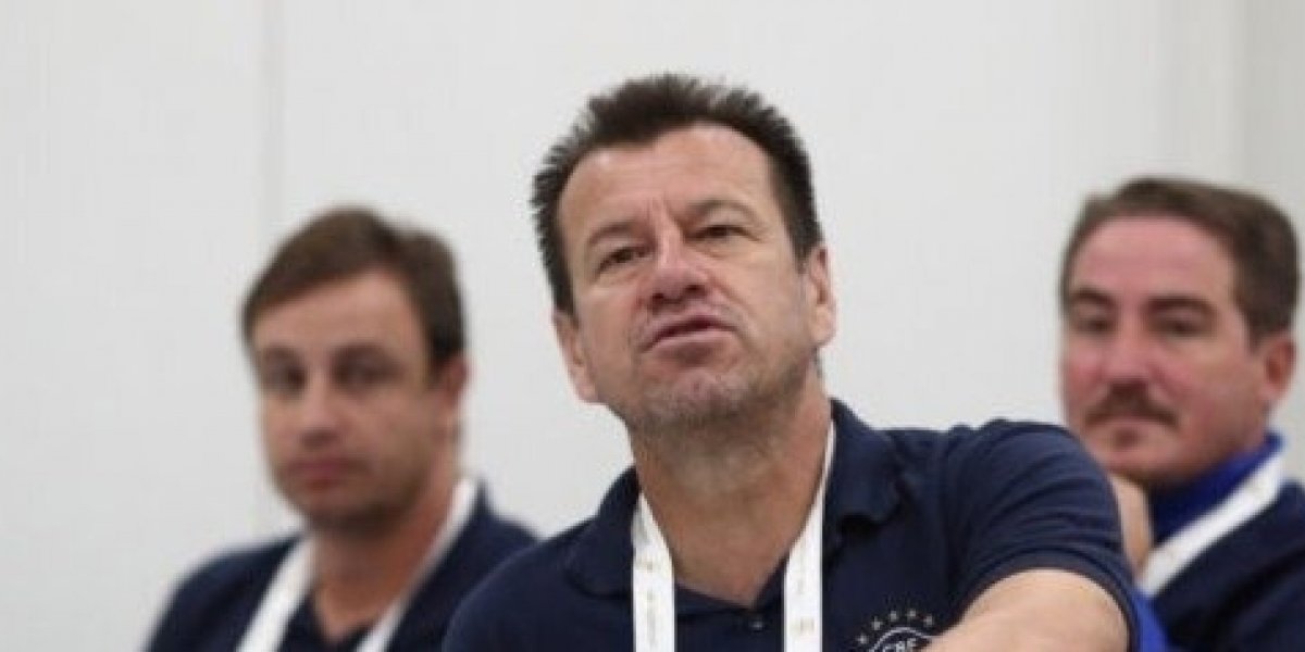 Dunga e esposa recebem alta após acidente de carro