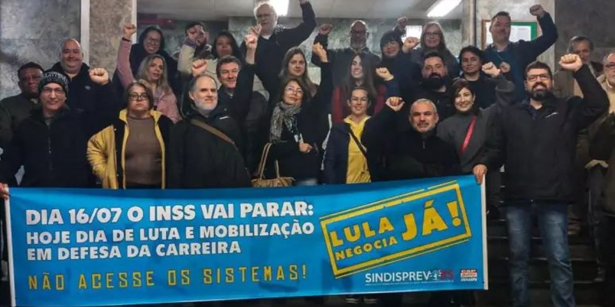 Servidores do INSS entram em greve nesta terça-feira (16) em Salvador