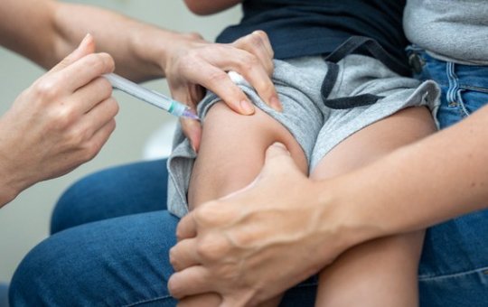 Aumento de casos de coqueluche emite alerta no Brasil