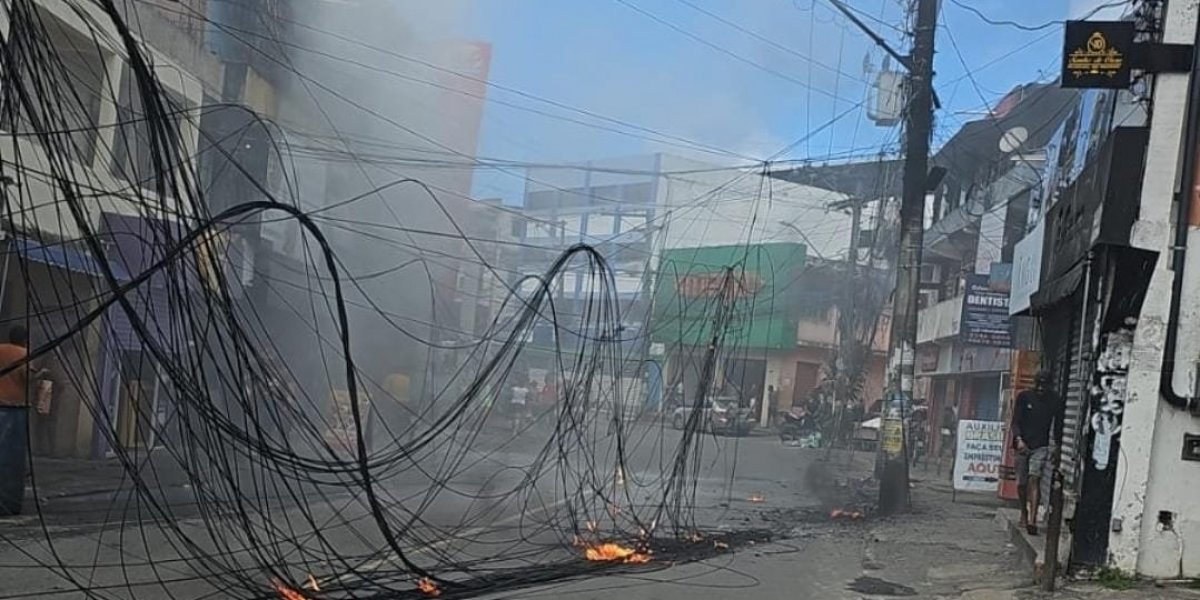 Incêndio atinge fiação em São Marcos nesta terça-feira (16)