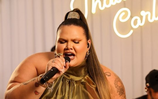 Thais Carla desmaia após exercício e brinca sobre gravidez