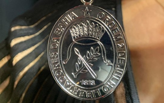 Jerônimo Rodrigues entrega Medalha da Ordem 2 de Julho para homenageados