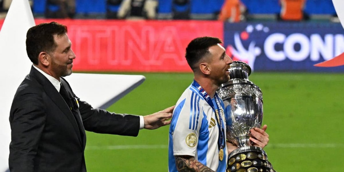 Fãs criticam Messi por falta de posicionamento em cânticos racistas da Seleção